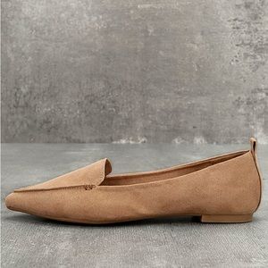 LIKE NEW Lulus Emmy camel suede pointed loafers